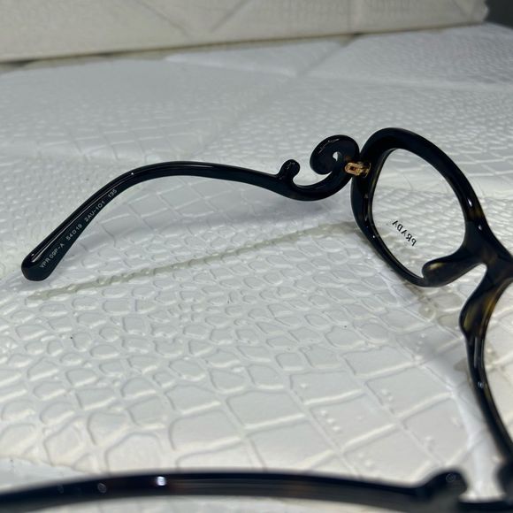 Prada Black Swirl Arm Sunglasses - Picture 4 of 12